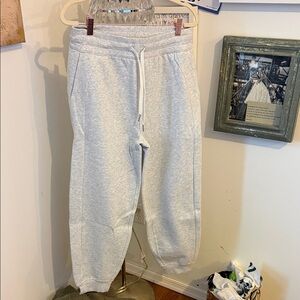 New without tags lululemon scuba high-rise relaxed Jogger. Size 6